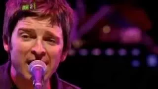 Noel Gallagher - Wonderwall (Acoustic, Choir & Orchestra)