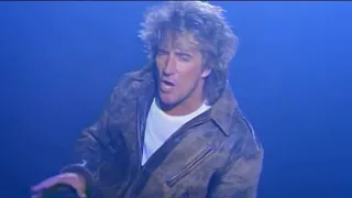 Rod Stewart cancels Geelong concert amid sudden illness