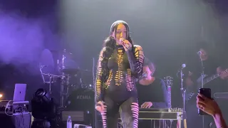 Noah Cyrus performing Lonely