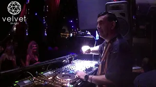 Carlos Ruiz - dj Fiesta Generacion 90¨s,Club Bahrein - Buenos Aires  by velvet in lab