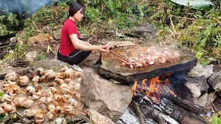 cooking on a rock - Small octopus - Eating delicious in jungle #30