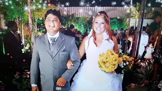 EMOCAO FORTE NO CASAMENTO: PAI CANTA MUSICA COM LETRA ESPECIAL PARA A FILHA