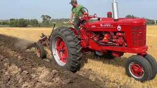 1953 Farmall Super MD Starting and Plowing Hitterdal MN 2023
