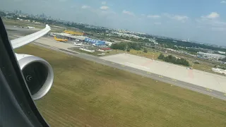 Lot Polish 787-9 Takeoff from Warsaw