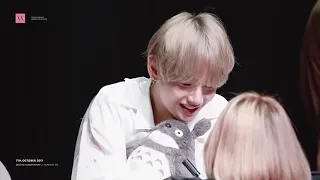 Taehyung Seocho fansign Fancam | BTS V Focus 방탄소년단 뷔