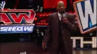 Santino Morrela w/ Teddy Long vs David Otunga w/Johnny Laurinitias - (Captain vs Captain)