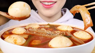 ASMR Soupy Tteokbokki with Soft Boiled Eggs and Rice Paper Tteok Eating Sounds Mukbang