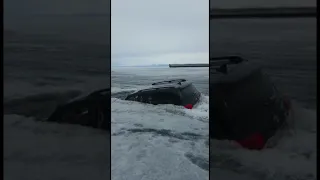 В Байкале утопили 200-й Крузак