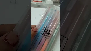 I'm buying gel pens in miniso