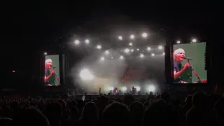 Franz Ferdinand playing live "Do you want to" @Rock en Seine 2017