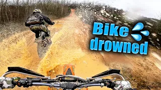 Extreme Wet Enduro Fail - 4 Stroke VS 2 Stroke