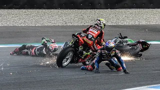 CLASH OF TITANS: Razgatlioglu and Rea crash in Race 2 at Assen | #NLDWorldSBK