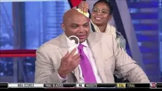 Charles Barkley begins the show dying of laughter