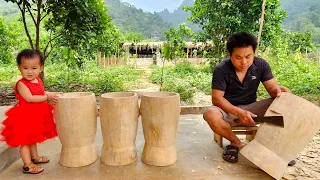 The process of making a pot to cook sticky rice from wood goes to the market sell/ Xuan Truong