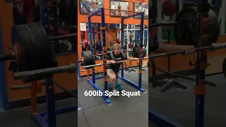 D1 Football Player Split Squats 600lbs #shorts #football #squat