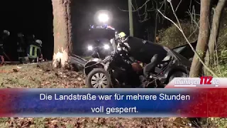 Auto prallt bei Klettbach gegen Baum - Fahrer schwer verletzt