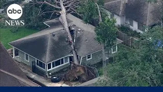 Death toll rises after storm hits Houston