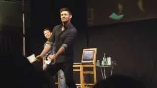 Jensen does his dance - Jibcon 2013 (WOP version)