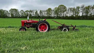 Welcoming a new toy to the farm No.8 plow