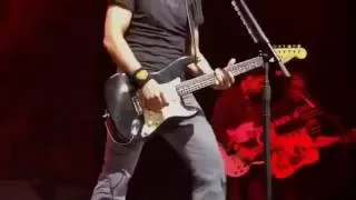 Keith Urban "Used To The Pain"