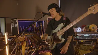 TASH SULTANA - CIGARETTES (Live at Lonely Lands Studio)