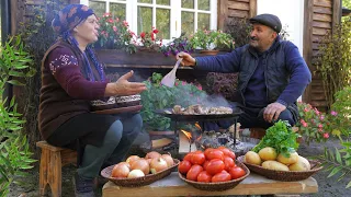 Cooking Village Stile Beef Stew in Sadj Pan