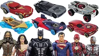 Justice League Batman, Superman, Marvel Avengers Hulk Hot Wheels! Defeat dinosaurs! - DuDuPopTOY