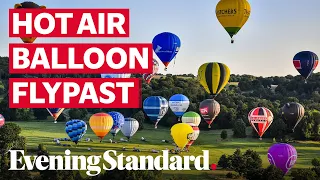 Hot air balloons perform ‘flypast’ over Bristol as part of International Balloon Fiesta