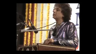 Pt. ShivKumar Sharma & Ustad Zakir Hussain - Raga Kirwani (Keeravani)