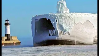 BIG CRUISE SHIPS ON SCARY WAVES IN STORM! HORRIBLE FROZEN CYCLONE! CRASH GLACIER ICEBERGS