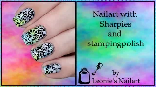 Nailart with Sharpies and stamping