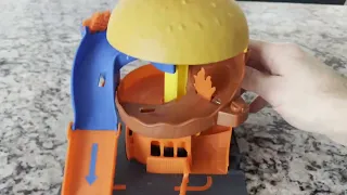 Hot Wheels City Downtown Burger Drive Thru