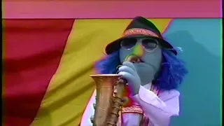 The Muppets at Walt Disney World Rockin All Around the World Muppet Songs