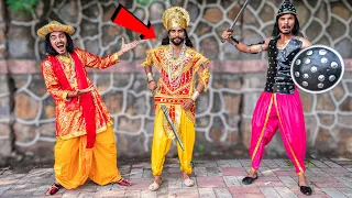 *FAKE KING* IN PUBLIC PRANK ( With Mantri & Sainik)- नकली महाराजा🤣 | Crazy Public Reactions