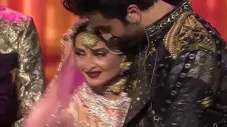 Rekha's performance on the stage of IIFA 2018