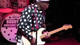 Buddy Guy - Plays 'Voodoo Chile' With His Teeth!! Live in Nashville, TN 2014