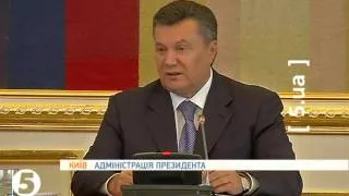 На виборах для всіх однакові умови,- Янукович