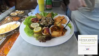 Ristorante Antica Sicilia | Preparazione Piatto Caldo di Pesce | Prenota 095 715 1075