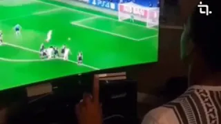 Anthony Martial reacts to VAR penalty decision Vs Psg