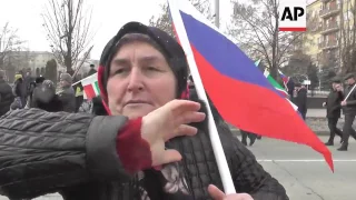 Thousands back strongman Chechnya leader