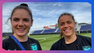 VLOG | ⚽️ A BIG win & a surprise gift 👀 | Sarah Zadrazil & Laura Feiersinger