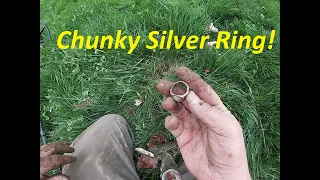 Chunky silver ring!