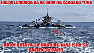 Halos lumubog na ang bangkang pamiwasan sa dami ng huling isda sa pacific ocean