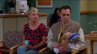 Sheldon se golpea la nariz - The Big Bang Theory (LATINO HD)