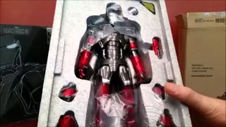 Unboxing Hot Toys Marvel Iron Man Mk 22 Hot Rod Diecast MMS 272 D08 Collectible 1/6th Figure Review