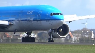 40 Planes Landing At Amsterdam Schiphol Airport, The Polderbaan 36L