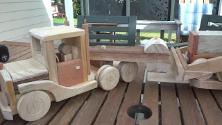 Wooden toy Semi truck, low loader and bulldozer..made  from free plans found online #miniaturas