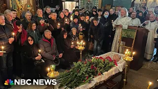 Roses, tears and a solemn goodbye: Mourners honor the memory of Alexei Navalny