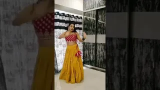Easy Sangeet Dance steps on dhoom taana from om shanti om