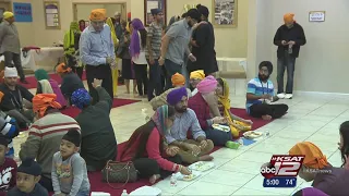 San Antonio police chief visits Sikh Center for community meal